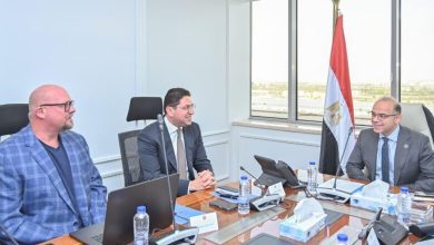 صورة ” فريد ” يبحث مع شركة أمريكية استثمارات جديدة في الدواء والذهب وتوطين صناعة المواد الفعالة في مصر