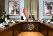 صورة الحكومة تبحث مشروع قانون لتنظيم التطوير العقاري وإنشاء كيان رسمي للمطورين لتعزيز الانضباط وحماية السوق