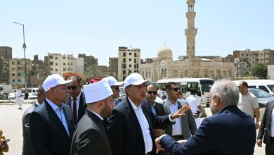 صورة مدبولي يتابع تطوير مسجد “المسبح” والسيدة عائشة ويؤكد إحياء القاهرة التاريخية