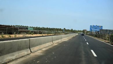 صورة مدبولي يتابع تطوير «طريق الخدمات» و«طريق الشركات» بإدكو ويؤكد الالتزام بالجداول الزمنية