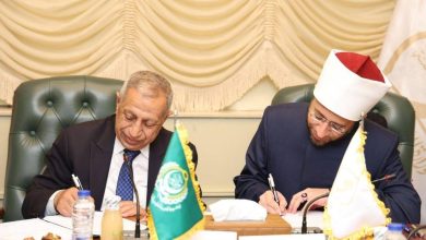 صورة وزير الأوقاف يشهد توقيع بروتوكول تعاون مع الأكاديمية العربية لتأهيل وتدريب أبناء الوزارة