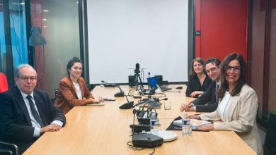 صورة وزيرة الثقافة  تبحث مع رئيس مركز بومبيدو تعزيز التعاون في الفن المعاصر