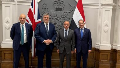 صورة وزير الاستثمار يبحث في لندن توسيع الاستثمارات البريطانية والاستعداد لزيارة رئيس الوزراء البريطاني